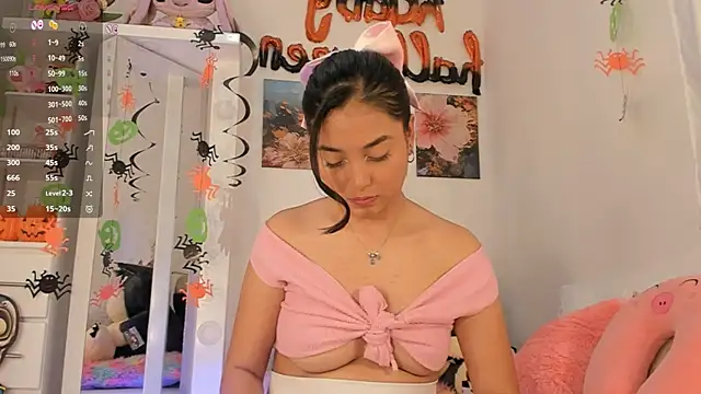 pretty-millie online show from 8, 10, 2025