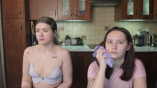 HotCaramellsTV online show from 17, 6, 2026