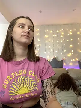 HotCaramellsTV online show from 8, 10, 2025