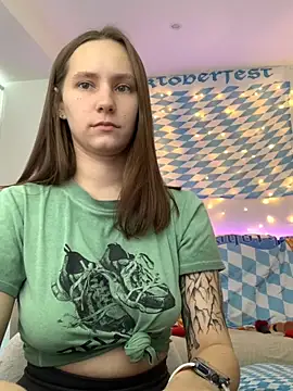 HotCaramellsTV online show from 3, 10, 2025