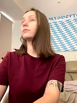 HotCaramellsTV online show from 4, 10, 2025