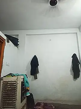 pintuS40 online show from 24, 2, 2025