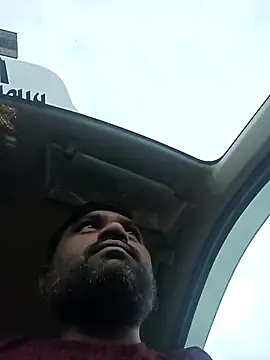 pintuS40 online show from 27, 10, 2025