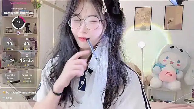 Snapshot of Luminous163 chatting on 11, 1, 2026 Luminous163 online show from 11, 1, 2026