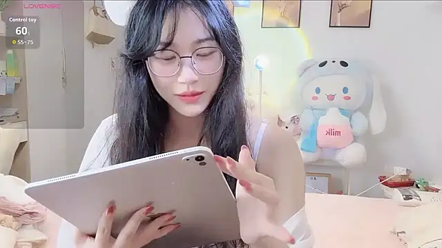 Snapshot of Luminous163 chatting on 25, 9, 2025 Luminous163 online show from 25, 9, 2025