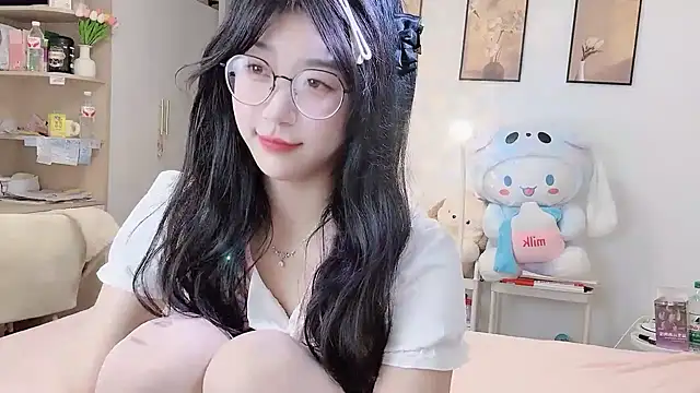 Snapshot of Luminous163 chatting on 30, 10, 2025 Luminous163 online show from 30, 10, 2025