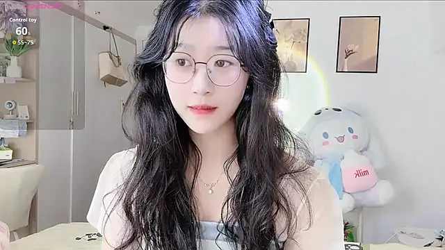 Snapshot of Luminous163 chatting on 14, 9, 2025 Luminous163 online show from 14, 9, 2025