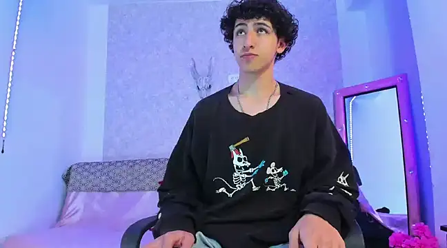 Kerverr  online show from 6, 3, 2025