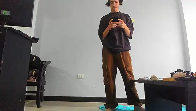 Kerverr  online show from 24, 10, 2025