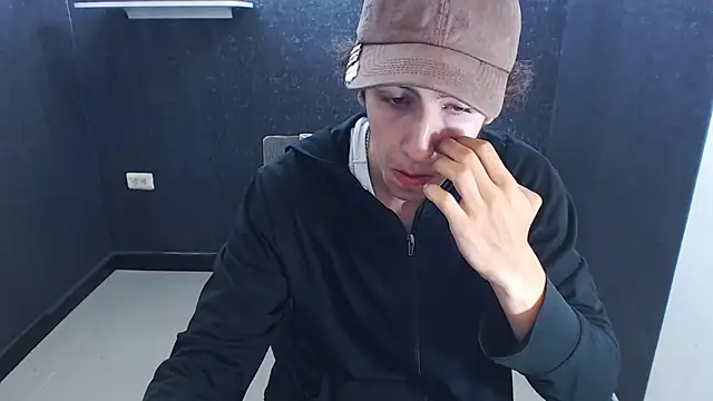 Kerverr  online show from 14, 12, 2025