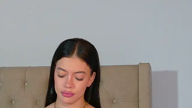 GeorginaHills online show from 2, 4, 2026