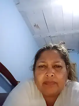 Snapshot of CANDYSWEET51 chatting on 29, 11, 2025 CANDYSWEET51 online show from 29, 11, 2025