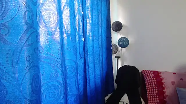 Snapshot of CANDYSWEET51 chatting on 15, 11, 2025 CANDYSWEET51 online show from 15, 11, 2025