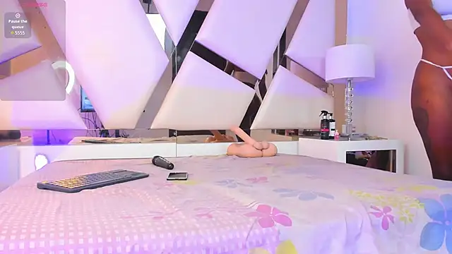 ElisabethMassey online show from 31, 3, 2026