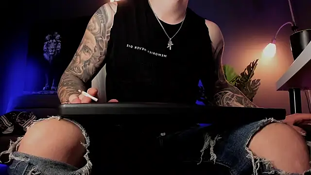 uptomatty online show from 25, 5, 2026