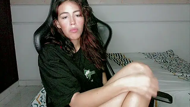 dayanita hot  online show from 14, 2, 2025