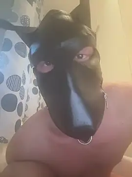 Snapshot of PlayDog123 chatting on 6, 3, 2025 PlayDog123 online show from 6, 3, 2025