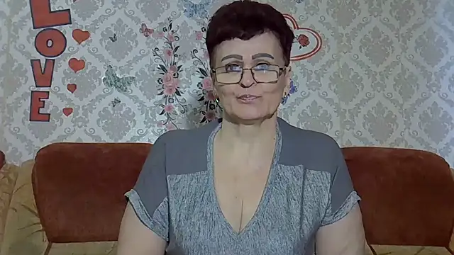 Snapshot of PaulaGolden chatting on 16, 6, 2026 PaulaGolden online show from 16, 6, 2026