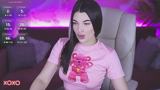 YourLolaBunny online show from 17, 12, 2025