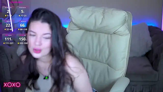 YourLolaBunny online show from 5, 4, 2026