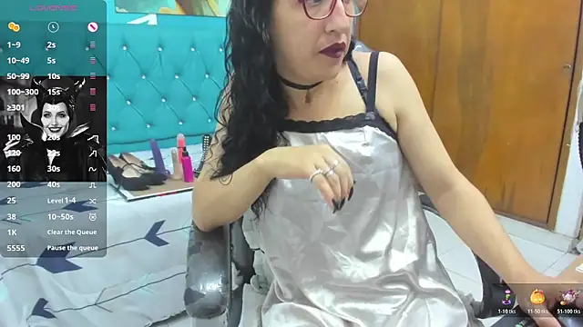 sabrina dupont online show from 25, 10, 2025