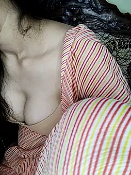 Snapshot of Fair-magic-woman chatting on 13, 9, 2025 Fair-magic-woman online show from 13, 9, 2025