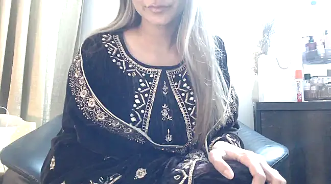 Snapshot of trippy_tina chatting on 30, 1, 2025 trippy tina online show from 30, 1, 2025