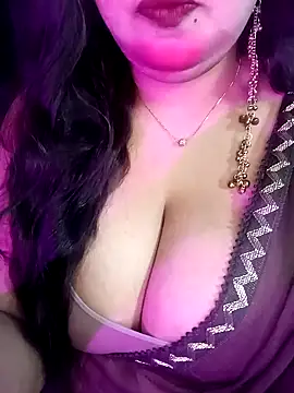 Suhanakhan00 online show from 12, 4, 2026
