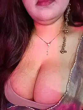 Suhanakhan00 online show from 18, 7, 2026