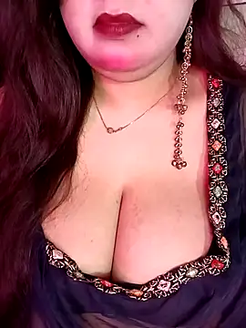 Suhanakhan00 online show from 19, 6, 2026