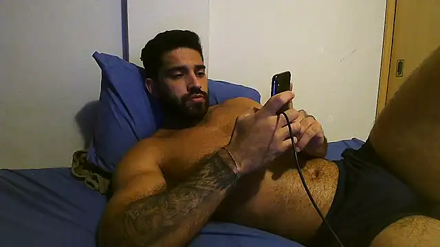 Snapshot of macho_fit chatting on 9, 2, 2026 macho fit online show from 9, 2, 2026