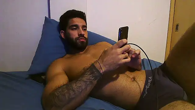 Snapshot of macho_fit chatting on 23, 2, 2026 macho fit online show from 23, 2, 2026