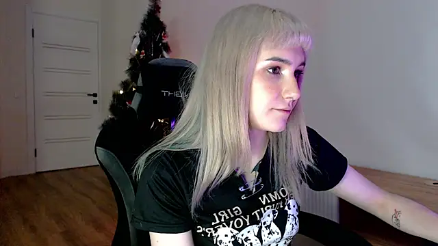 Princess Shy    online show from 18, 2, 2025