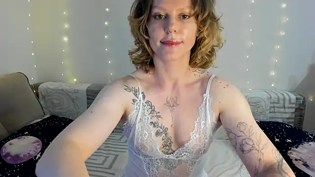 Snapshot of AngelikaBurn chatting on 9, 6, 2026 AngelikaBurn online show from 9, 6, 2026