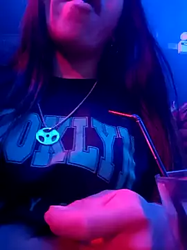 Snapshot of Karenn12 chatting on 6, 10, 2025 Karenn12 online show from 6, 10, 2025