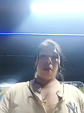 Snapshot of Karenn12 chatting on 13, 11, 2025 Karenn12 online show from 13, 11, 2025