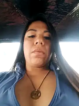 Snapshot of Karenn12 chatting on 5, 12, 2025 Karenn12 online show from 5, 12, 2025