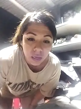 Snapshot of Karenn12 chatting on 21, 9, 2025 Karenn12 online show from 21, 9, 2025