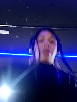 Snapshot of Karenn12 chatting on 31, 10, 2025 Karenn12 online show from 31, 10, 2025