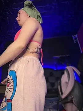 Sophie LS online show from 4, 4, 2026