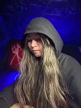 Sophie LS online show from 19, 12, 2025