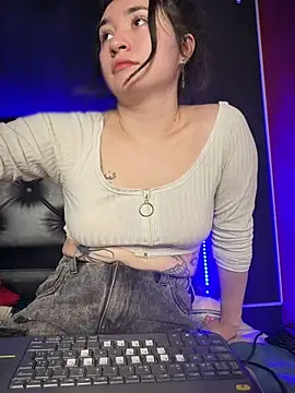 Sophie LS online show from 6, 5, 2026