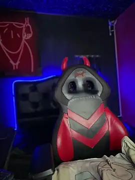 Sophie LS online show from 9, 4, 2026