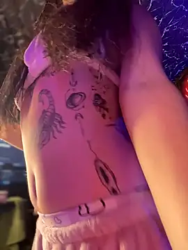 Sophie LS online show from 4, 12, 2025