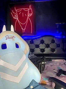 Sophie LS online show from 26, 9, 2025