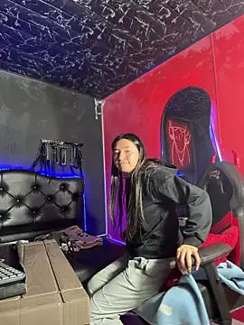 Sophie LS online show from 6, 3, 2026