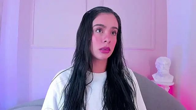 victoria milann online show from 25, 11, 2025