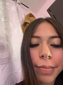 sarawiliamx online show from 23, 5, 2026