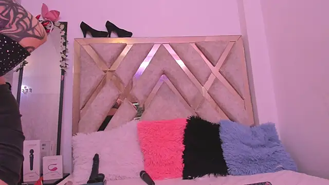 Snapshot of sarawiliamx chatting on 22, 11, 2025 sarawiliamx online show from 22, 11, 2025