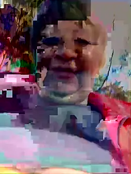 Laura Millf online show from 30, 9, 2025